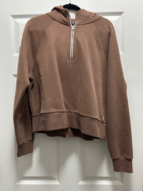 Vuori Tops - EUC Vuori Restore Half Zip Hoodie Clove Brown Size XL